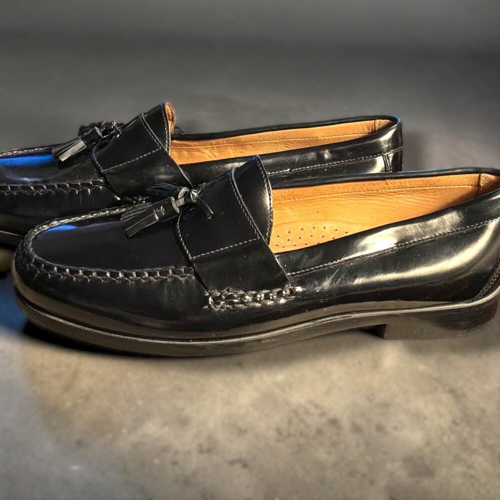 NWOT Men's 11 JOHNSTON & MURPHY Black Polished Leather Hayes Tassel Loafer